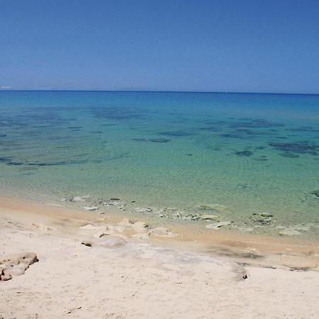 Trilo Beach Monte Nai Kültér fotó